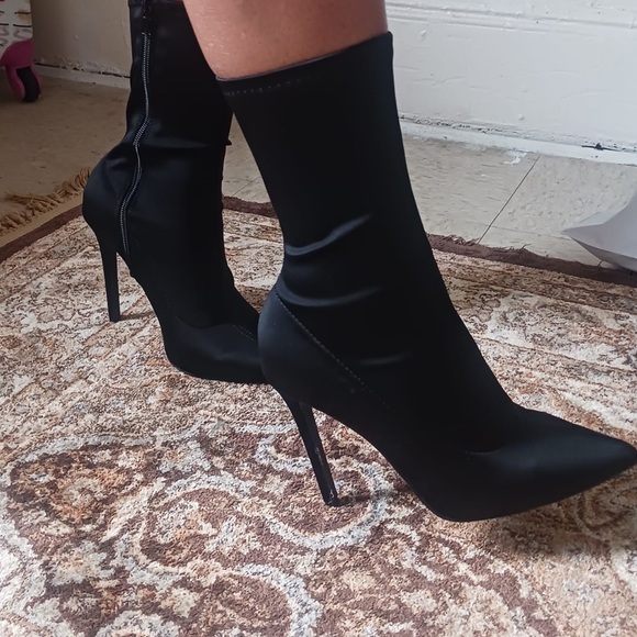 Shoes - Elegant Black Women's Stiletto Boots